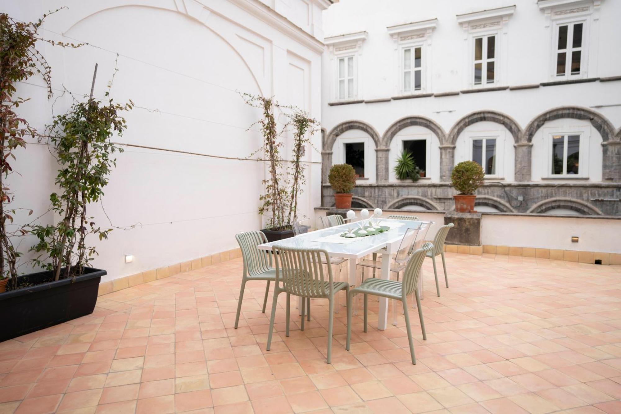 Palazzo Carafa Santangelo Bed & Breakfast Naples Exterior photo